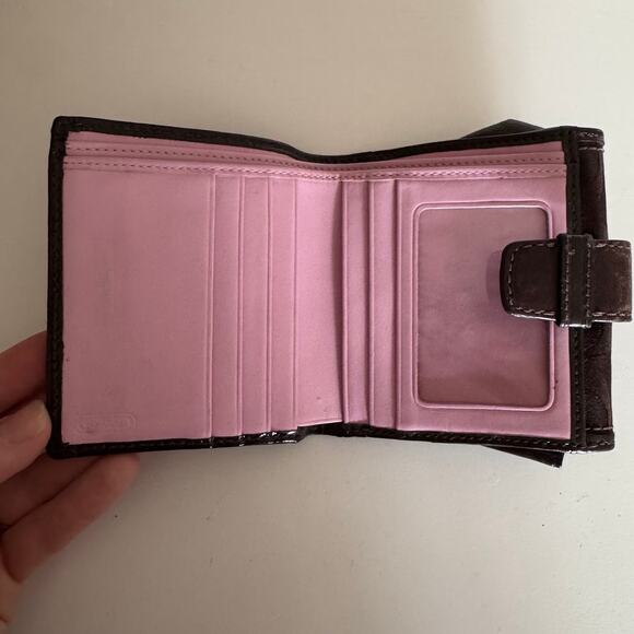 ❌SOLD❌Coach Signature Logo Buckle Wallet Brown Vintage Pink Leather Interior - Picture 3 of 10